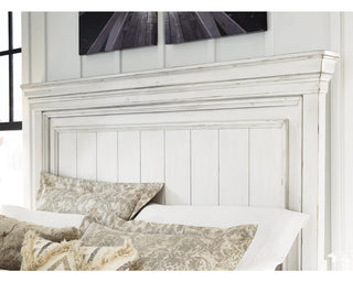 Kanwyn Queen Panel Bed with Storage Bench