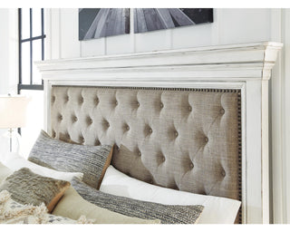 Kanwyn Queen Panel Bed