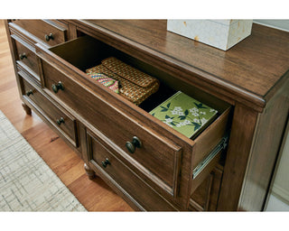 Sturlayne Dresser