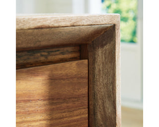 Dressonni Nightstand