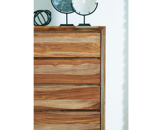 Dressonni Chest of Drawers