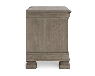 Lexorne Nightstand