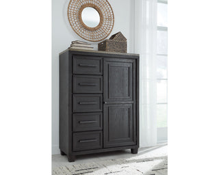 Foyland Door Chest