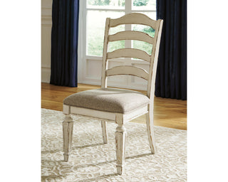 Realyn Dining Chair (Set of 2)