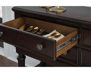 Lavinton Dining Server