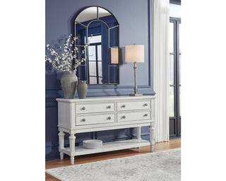 Montelaine Dining Server