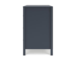 Simmenfort Dresser