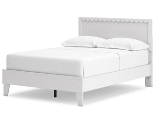 Hallityn Full Panel Platform Bed