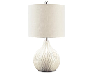 Aviemore 2-Piece Sectional, Occasional Table Set and Lamp