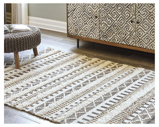 Karalee 5' x 7' Rug
