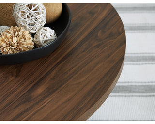 Elbrynn Table (Set of 3)