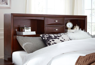 LINDA MERLOT QUEEN BED GROUP